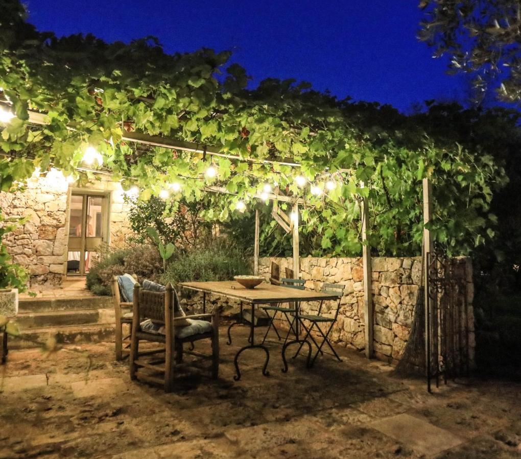 チェーリエ・メッサーピカ Trulli Il Geco Sognanteヴィラ エクステリア 写真